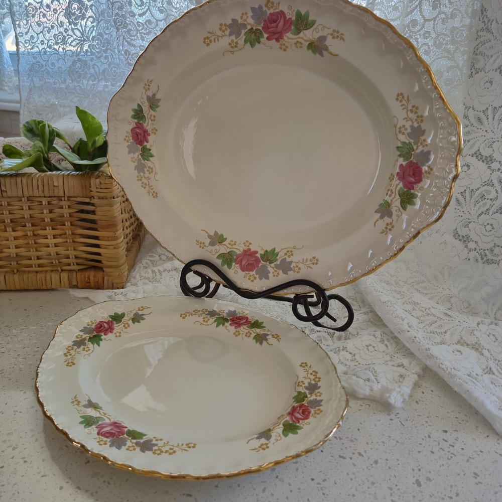 Grindley Cream Petal "Rose Bouquet" Serving Platter set of 2 , Made in E